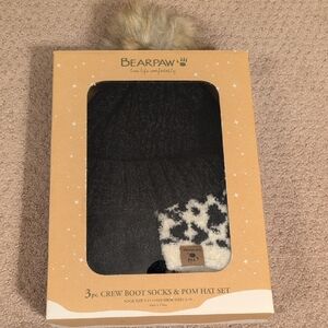 Bearpaw Black and White Pom Hat and 2 Crew Boot Socks Gift Set NWT